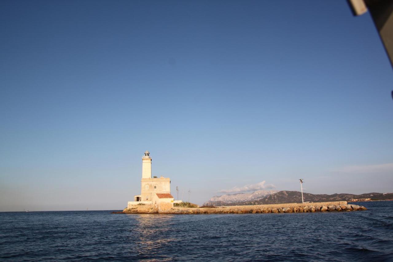 Magibac Due - Casa Vicino Aeroporto E Mater Olbia Daire Dış mekan fotoğraf