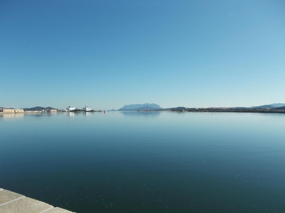 Magibac Due - Casa Vicino Aeroporto E Mater Olbia Daire Dış mekan fotoğraf